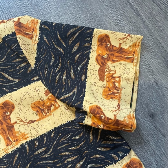 80s Large Animal print Nu look button up shirt - Picture 6 of 8